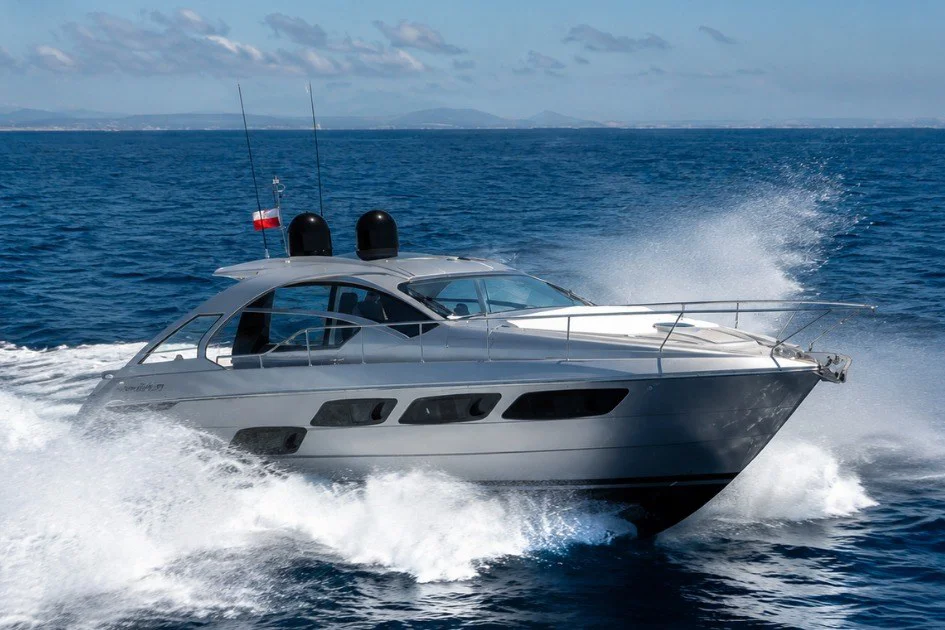 BoatPhoto.coverAlt