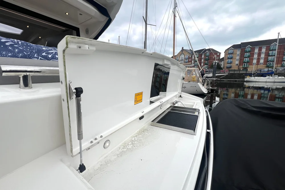 BoatPhoto.alt