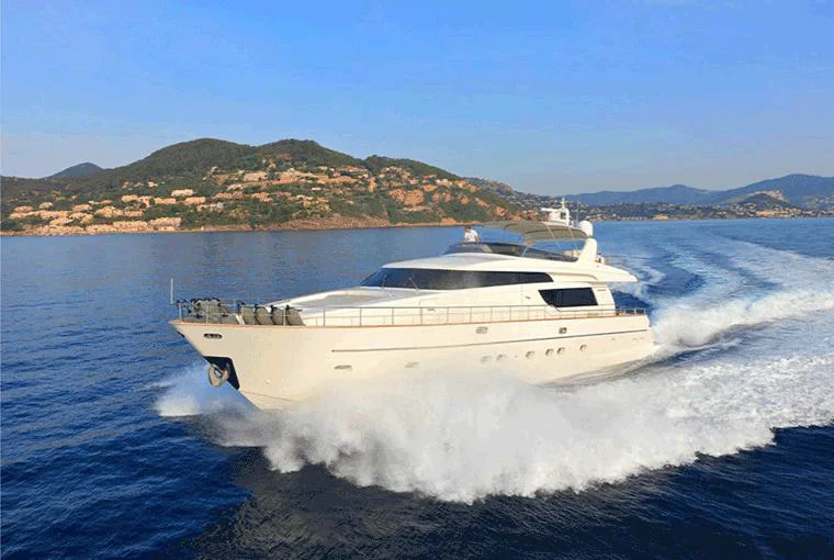 BoatPhoto.coverAlt