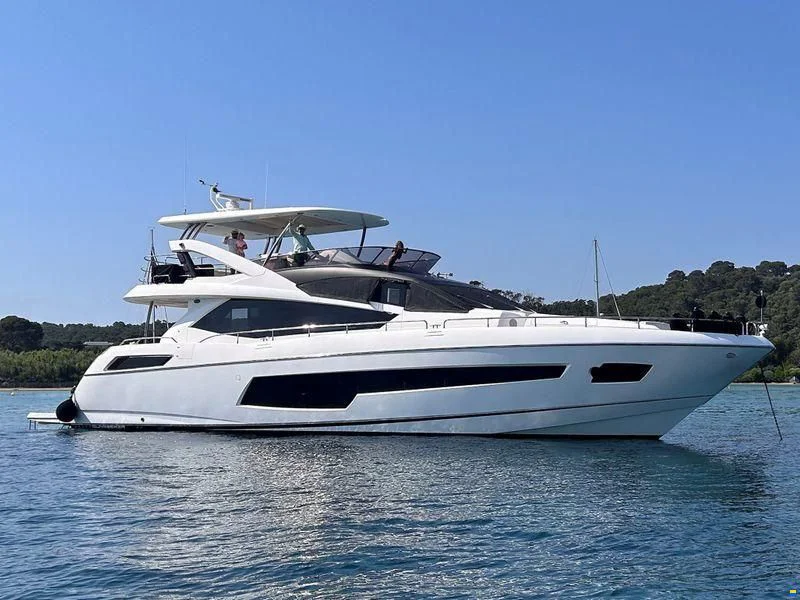 2015 SUNSEEKER 75 Yacht for sale in Marseille, France, photo 3 of 5