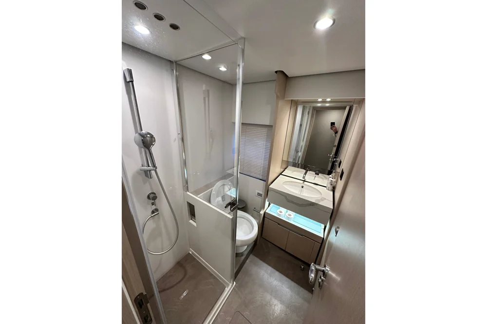 2022 Azimut 68 for sale in Alimos, Greece, photo 5 of 5