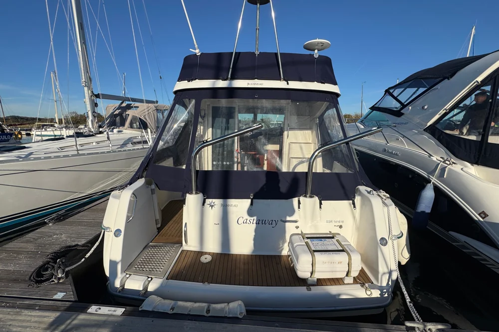 BoatPhoto.alt