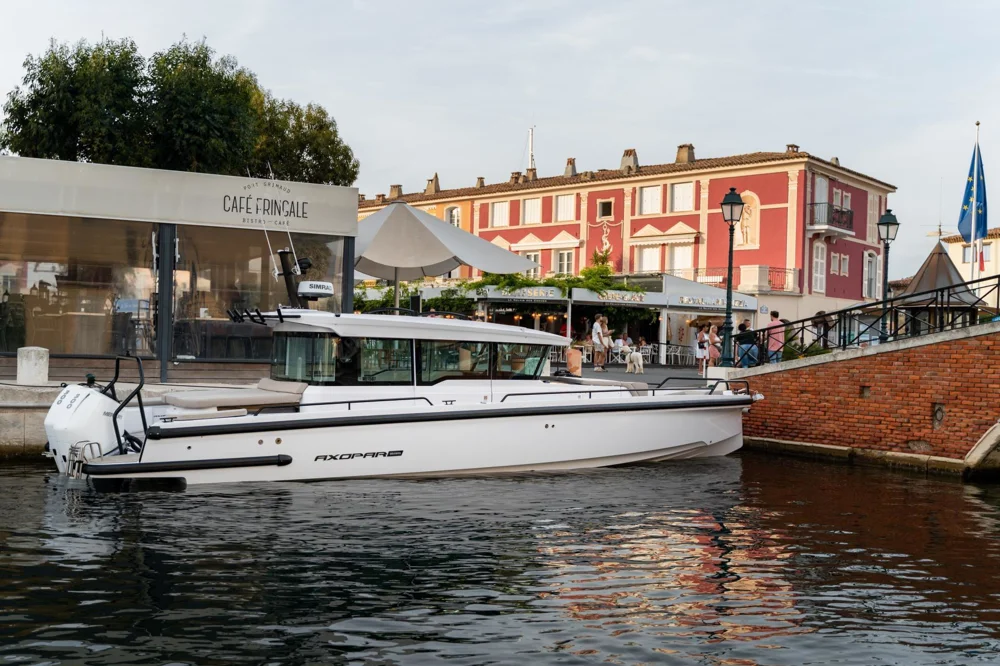 BoatPhoto.alt