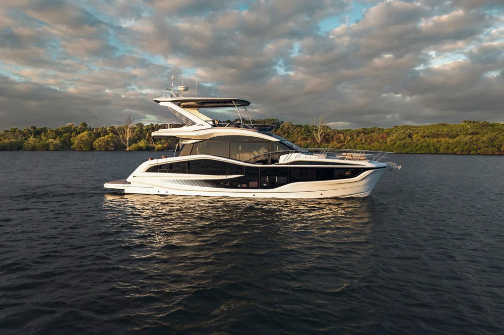 BoatPhoto.coverAlt