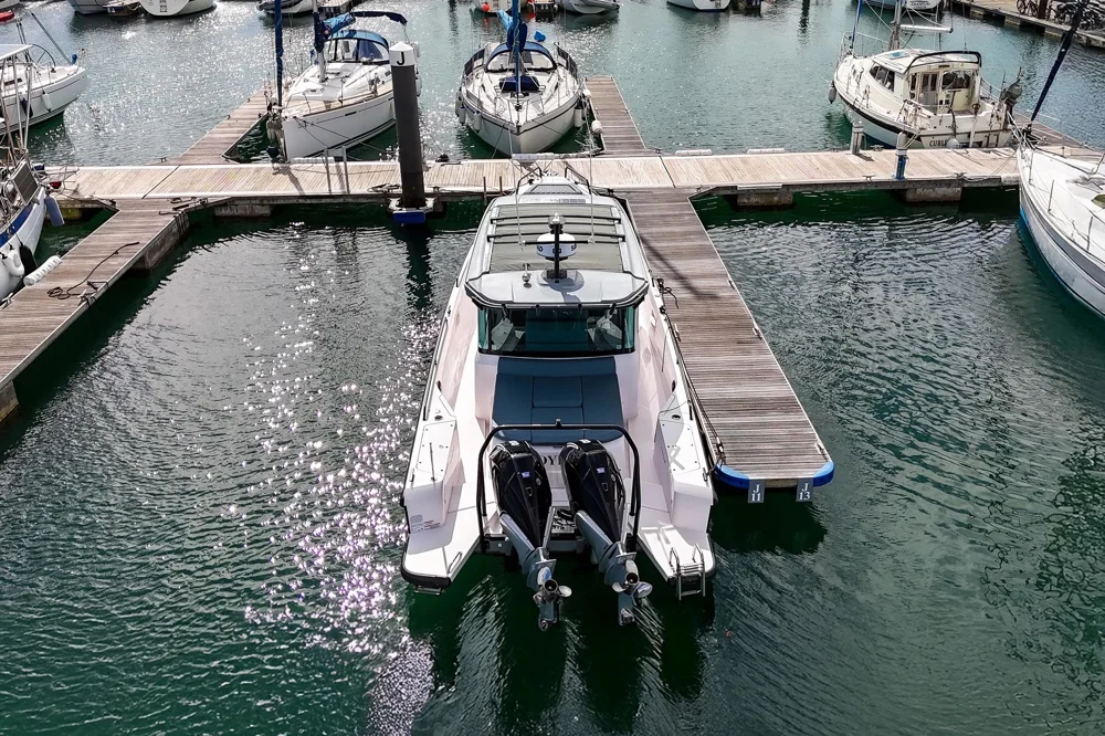 BoatPhoto.alt