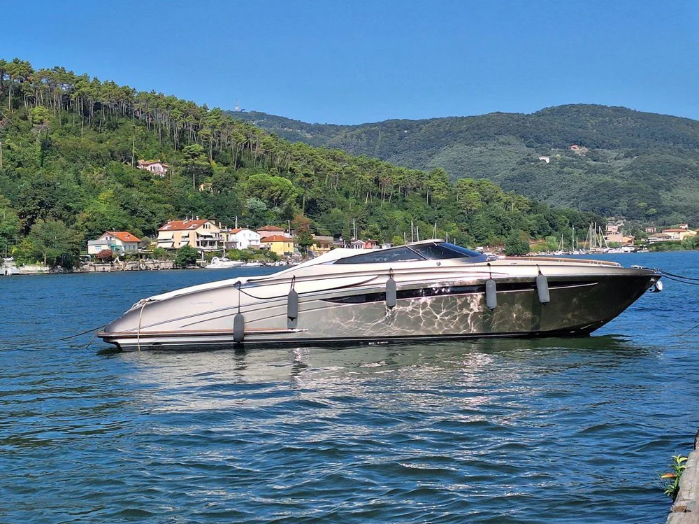 BoatPhoto.coverAlt