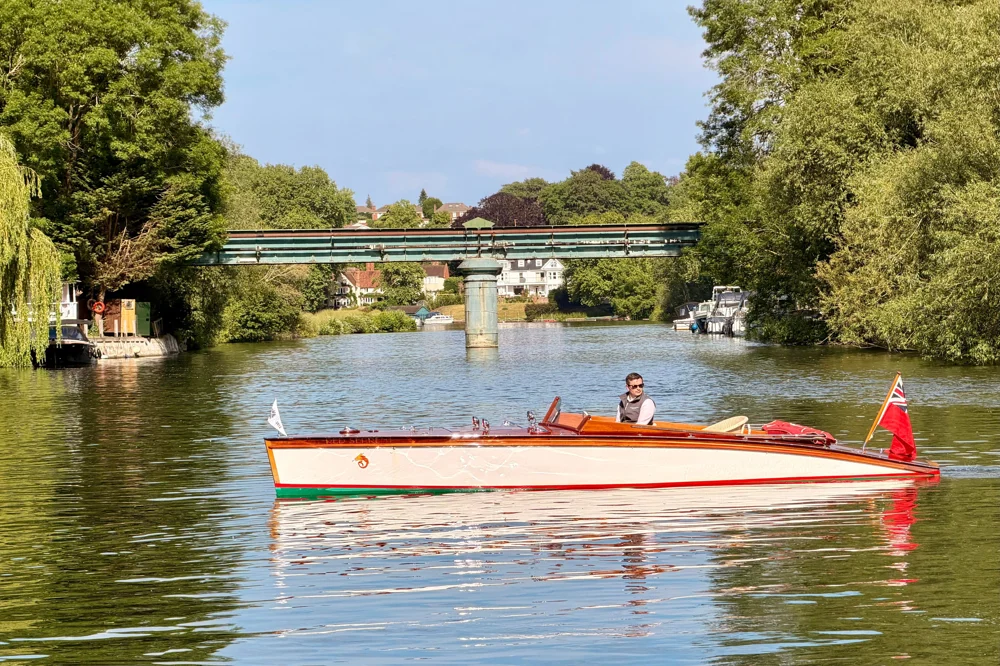 BoatPhoto.coverAlt