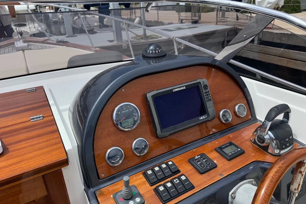 BoatPhoto.alt