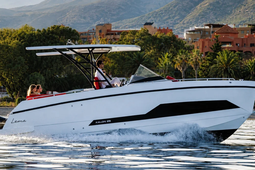 BoatPhoto.coverAlt