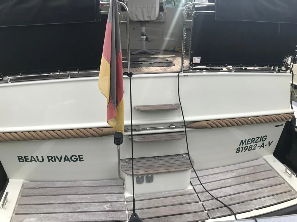 BoatPhoto.alt