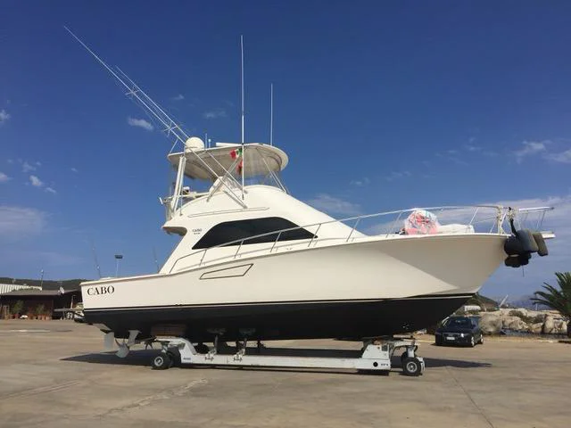 2007 Cabo Yachts 43 Flybridge for sale in Olbia, Italy, photo 3 of 5
