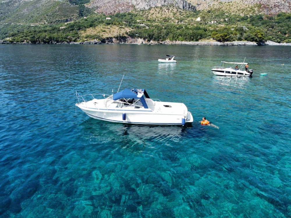 BoatPhoto.coverAlt