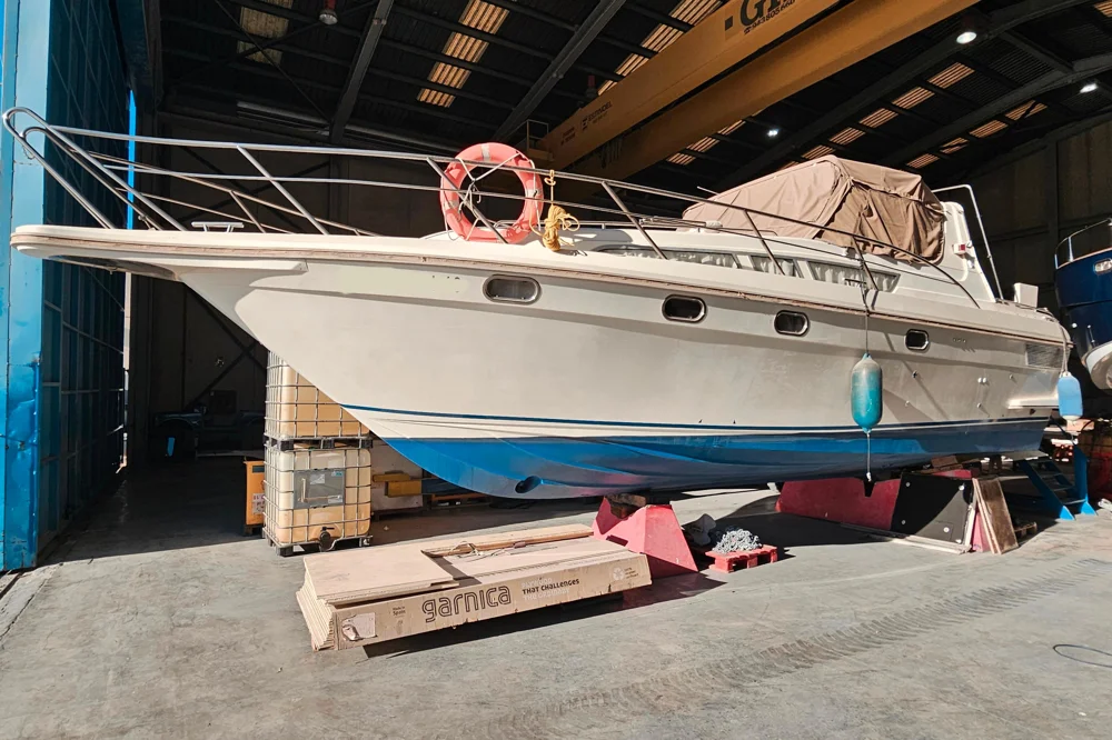 BoatPhoto.coverAlt