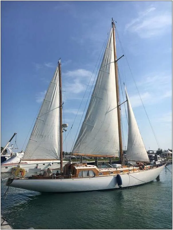 BoatPhoto.alt