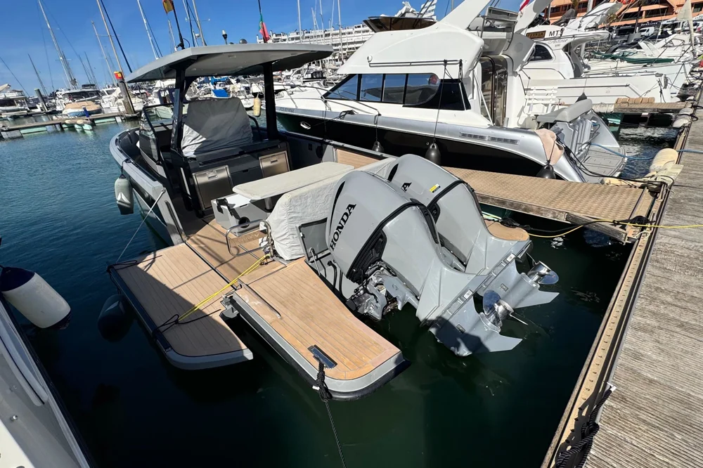BoatPhoto.coverAlt