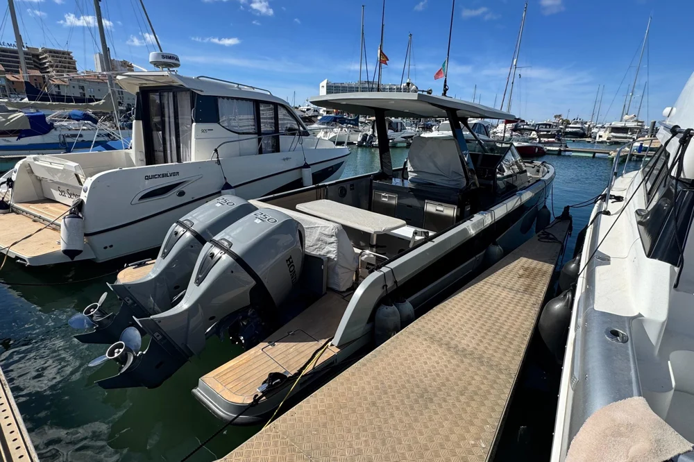 BoatPhoto.alt