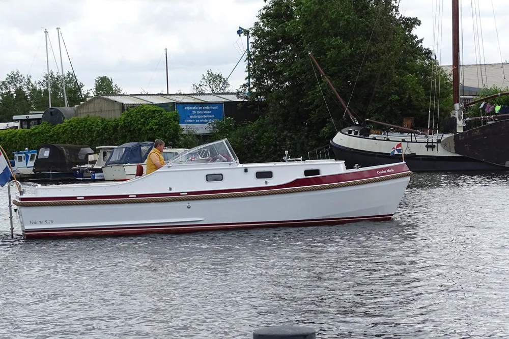 BoatPhoto.alt