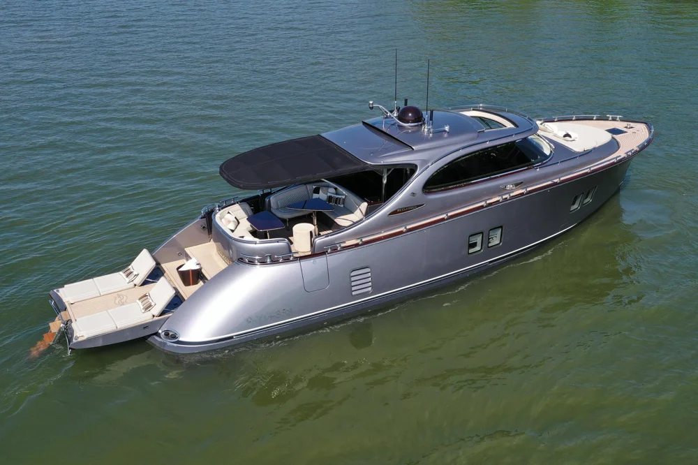 BoatPhoto.coverAlt