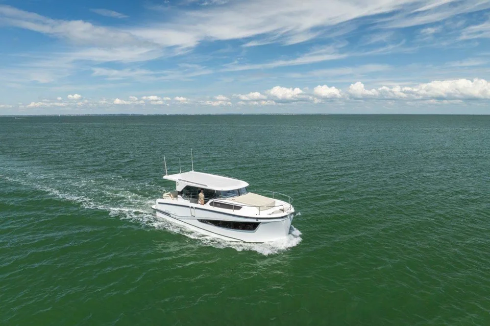 BoatPhoto.coverAlt