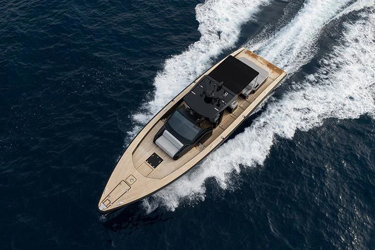 BoatPhoto.alt