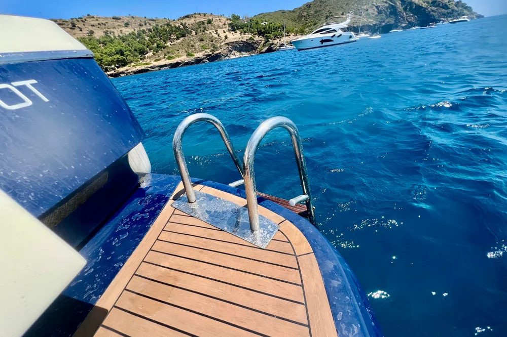 BoatPhoto.alt