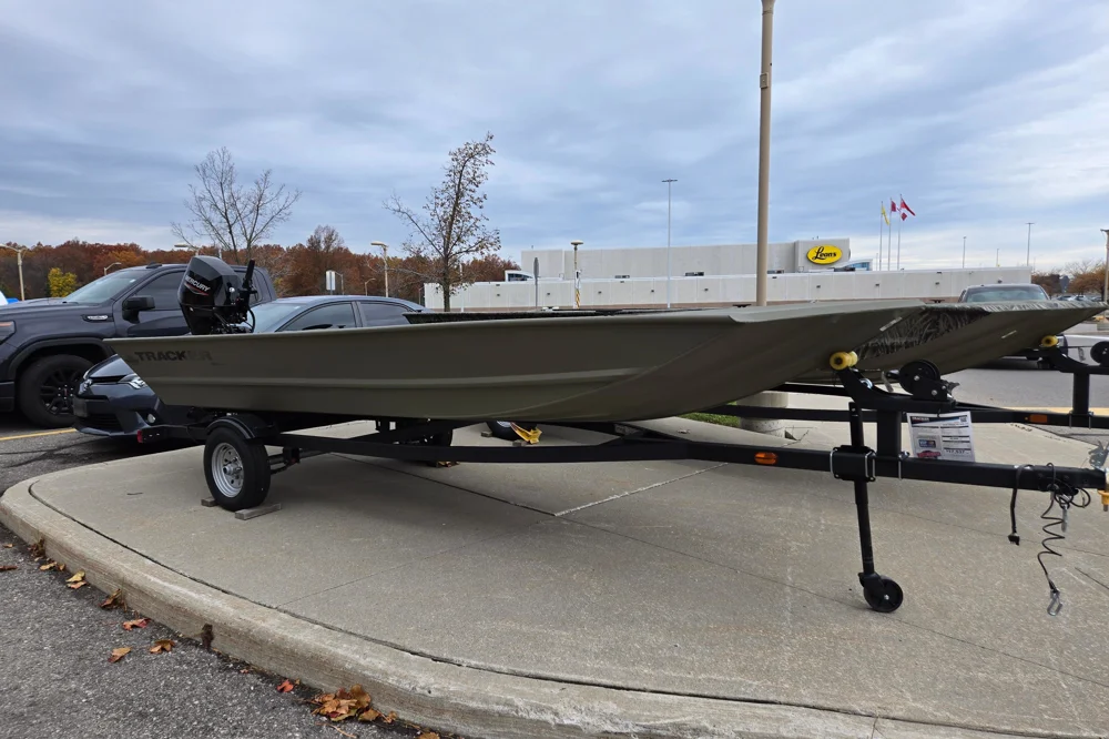 BoatPhoto.coverAlt