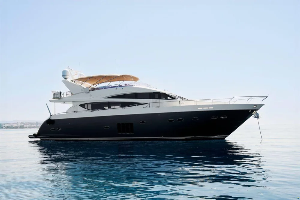 BoatPhoto.coverAlt