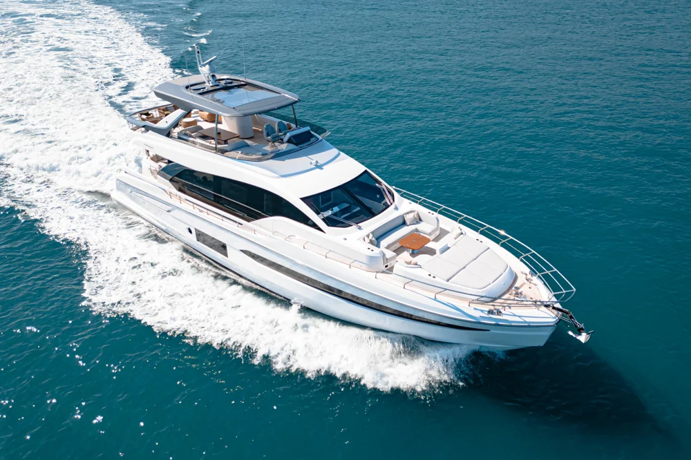 BoatPhoto.coverAlt