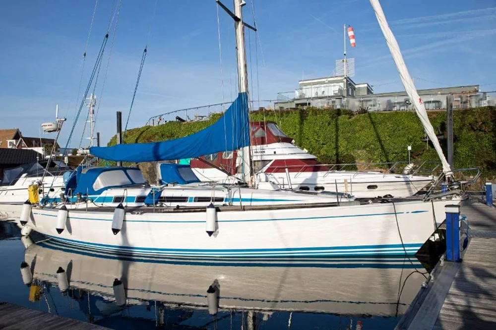 1999 Nautor Swan Nautor Swan 40 for sale, photo 2 of 5