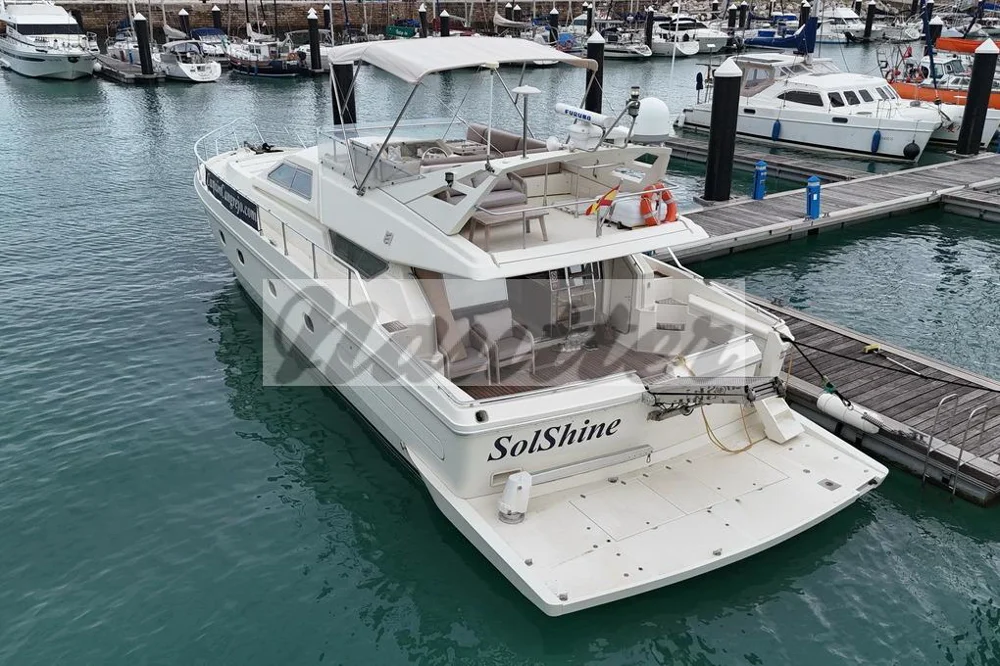 BoatPhoto.coverAlt