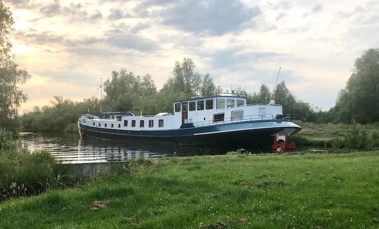 BoatPhoto.alt