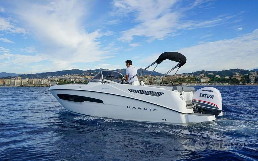 BoatPhoto.coverAlt