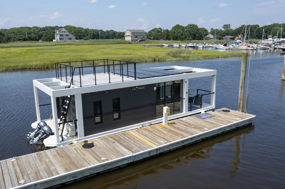 BoatPhoto.coverAlt