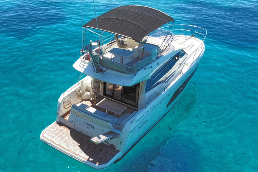 BoatPhoto.alt