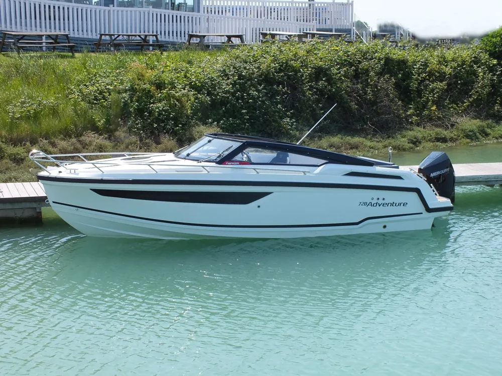 BoatPhoto.coverAlt