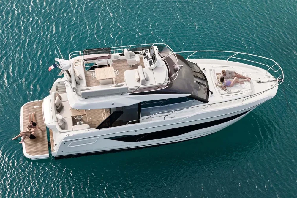 BoatPhoto.alt