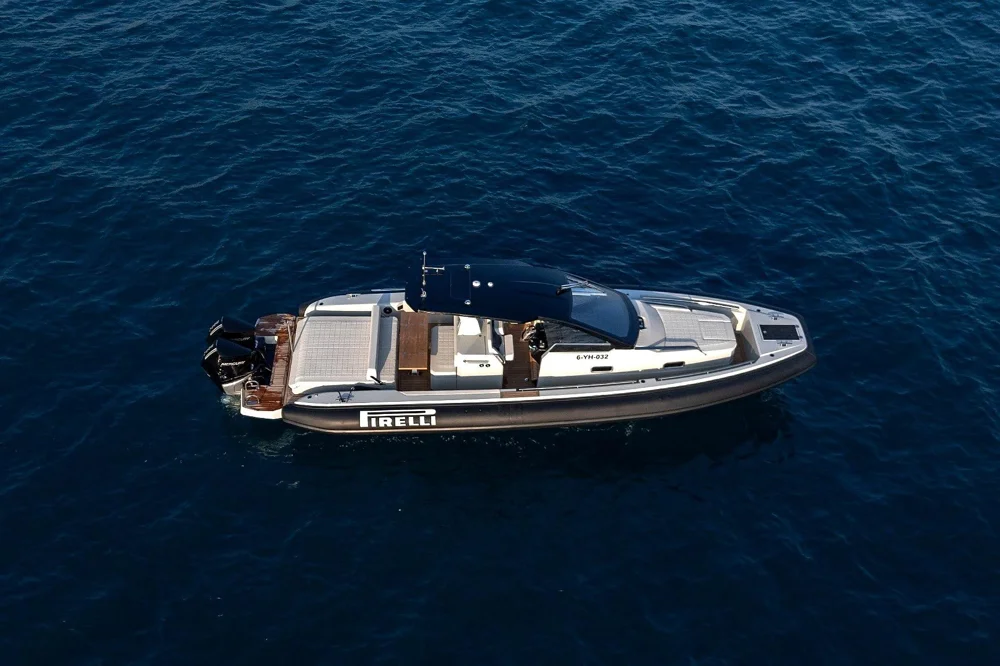2026 Pirelli 35 for sale in Sant Andreu de Llavaneres, Spain, photo 5 of 5