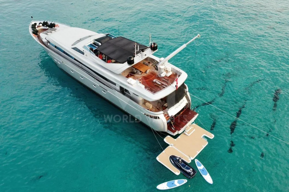 BoatPhoto.alt