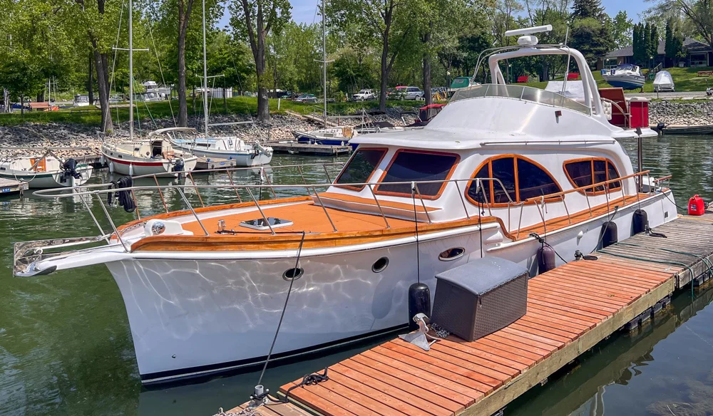 BoatPhoto.coverAlt