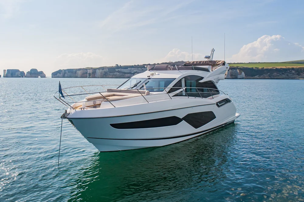 BoatPhoto.coverAlt
