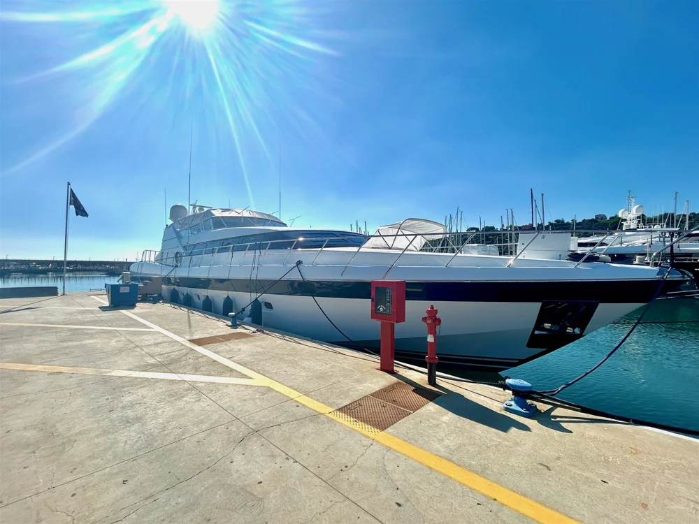 BoatPhoto.alt