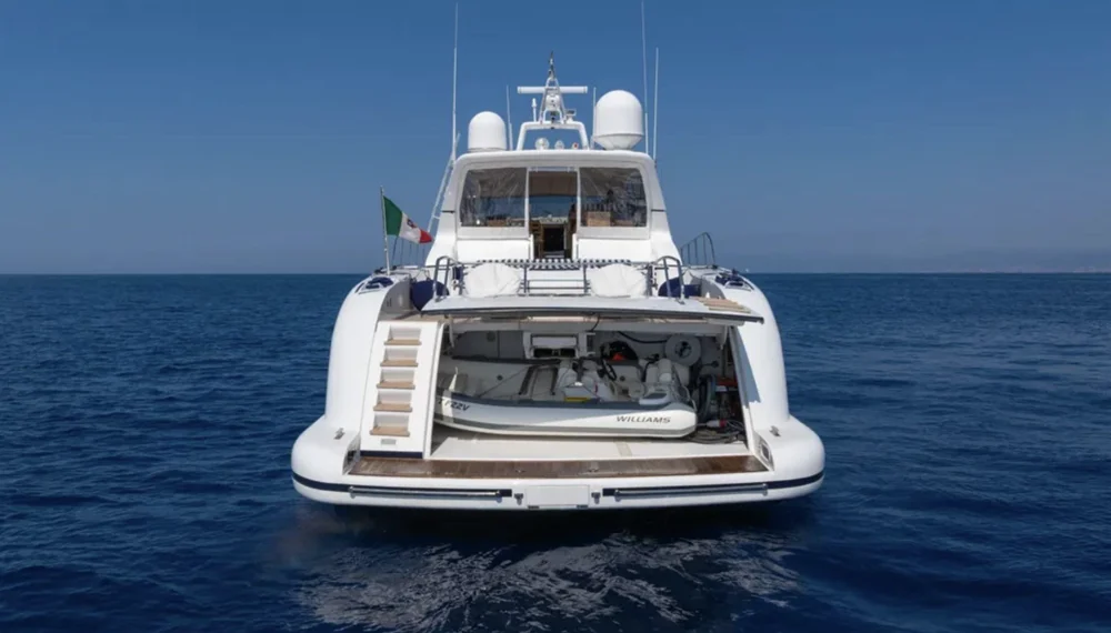 BoatPhoto.alt