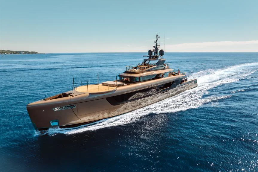 BoatPhoto.coverAlt
