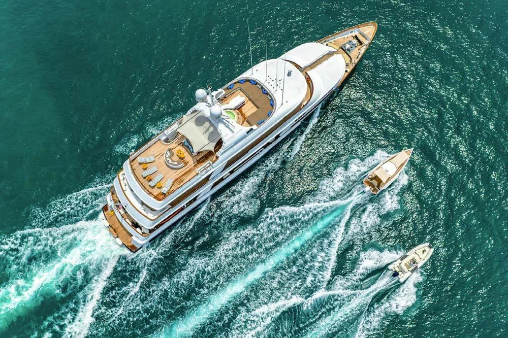 BoatPhoto.alt