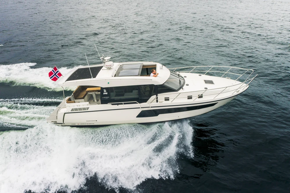 BoatPhoto.coverAlt