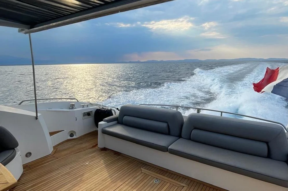 2006 SUNSEEKER Predator 82 for sale in Bandol, France, photo 4 of 5