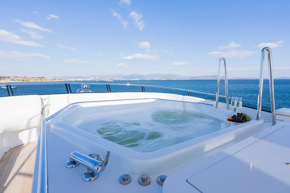 BoatPhoto.alt