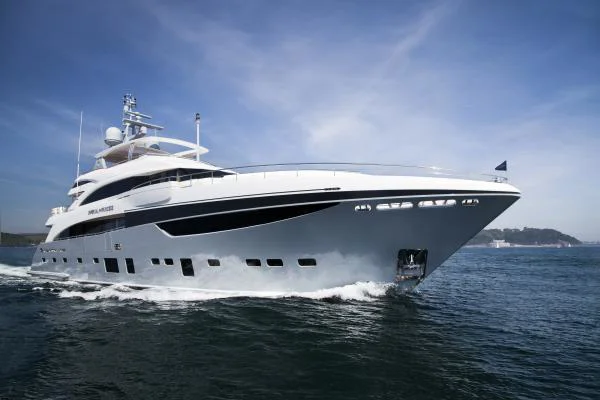 BoatPhoto.coverAlt
