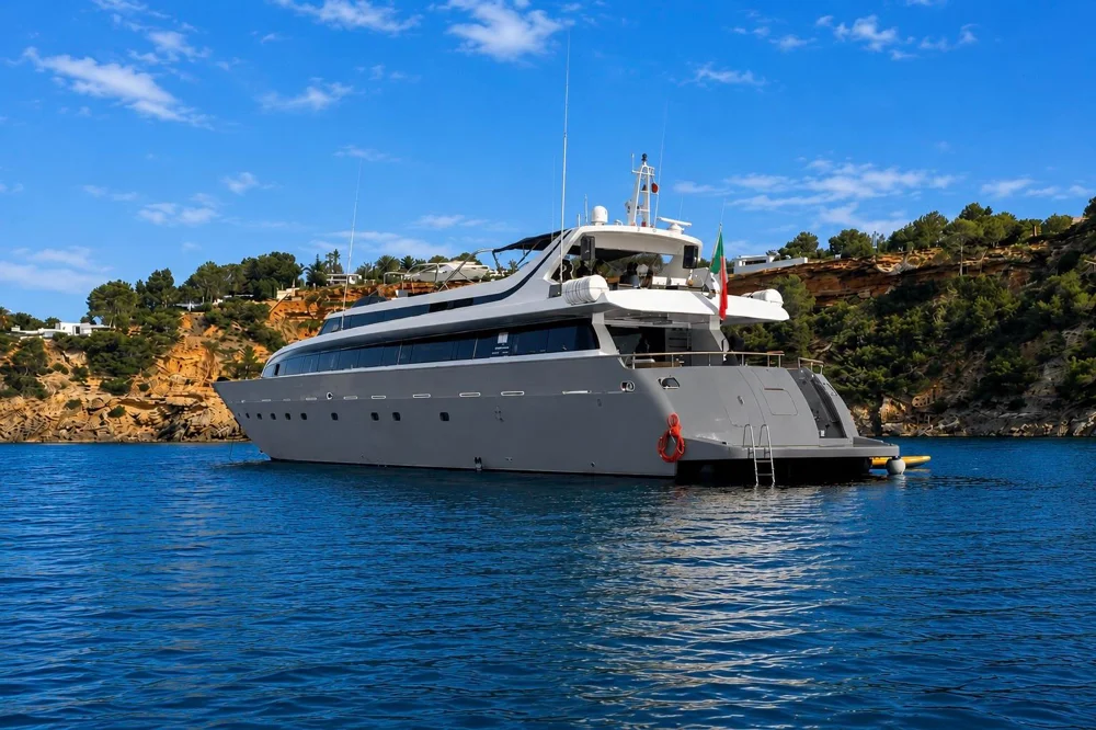 1995 Mondomarine 120 for sale in Valencia, Spain, photo 3 of 5