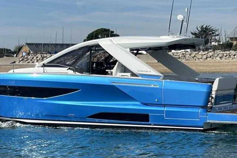 BoatPhoto.coverAlt